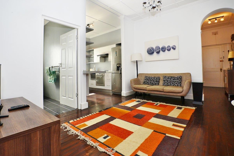 To Let 2 Bedroom Property for Rent in Sea Point Western Cape